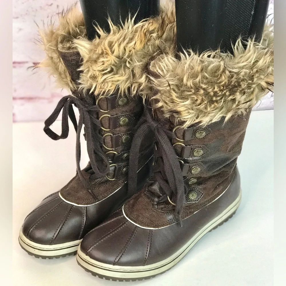 PARIS BLUES Fierce Faux Leather Faux Fur Lined Brown Lace Up Duck Boots Size 8